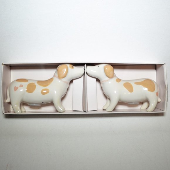 Lauren Conrad Salt And Pepper Set New Boxed Hand Painted Dogs Table Acce… - Picture 1 of 6